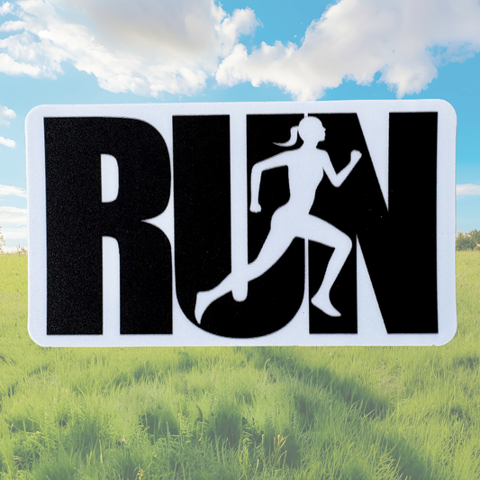 Black and white VirtualRunEvent sticker medal with "RUN" inscription, designed for runners and race participants.