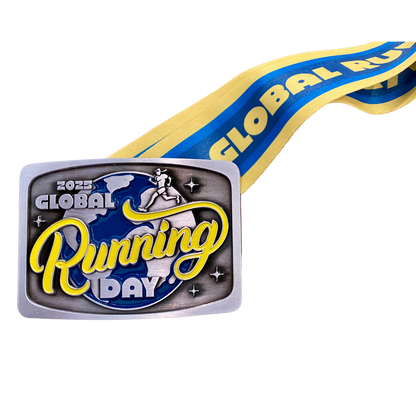 VirtualRunEvent 2025 Global Running Day belt buckle medal, shiny metal finish, with engraved event logo for runners.